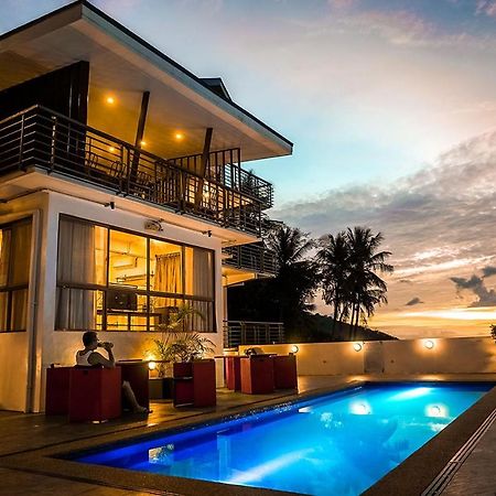 Av Suites Puerto Galera Buitenkant foto