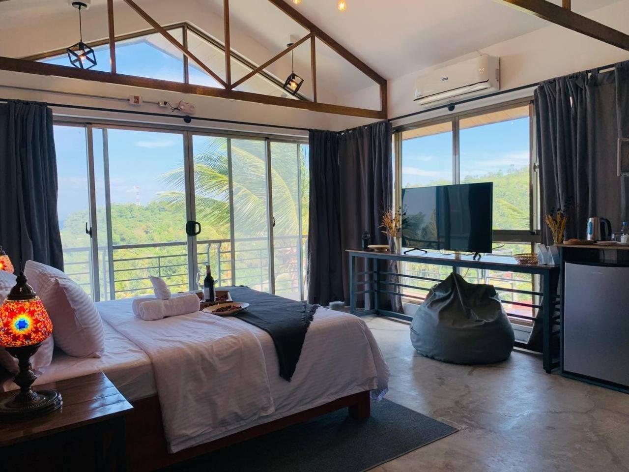 Av Suites Puerto Galera Buitenkant foto