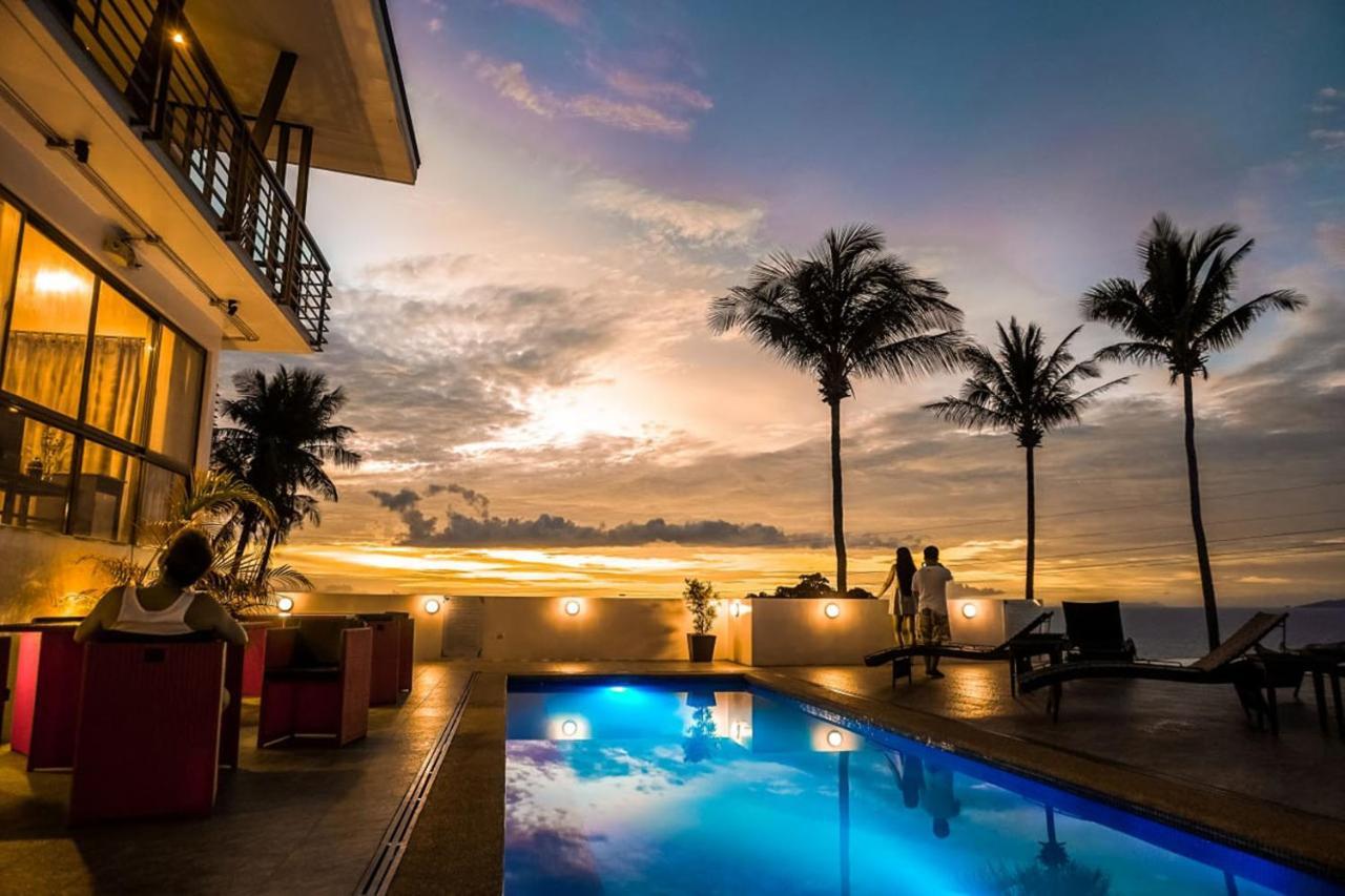 Av Suites Puerto Galera Buitenkant foto
