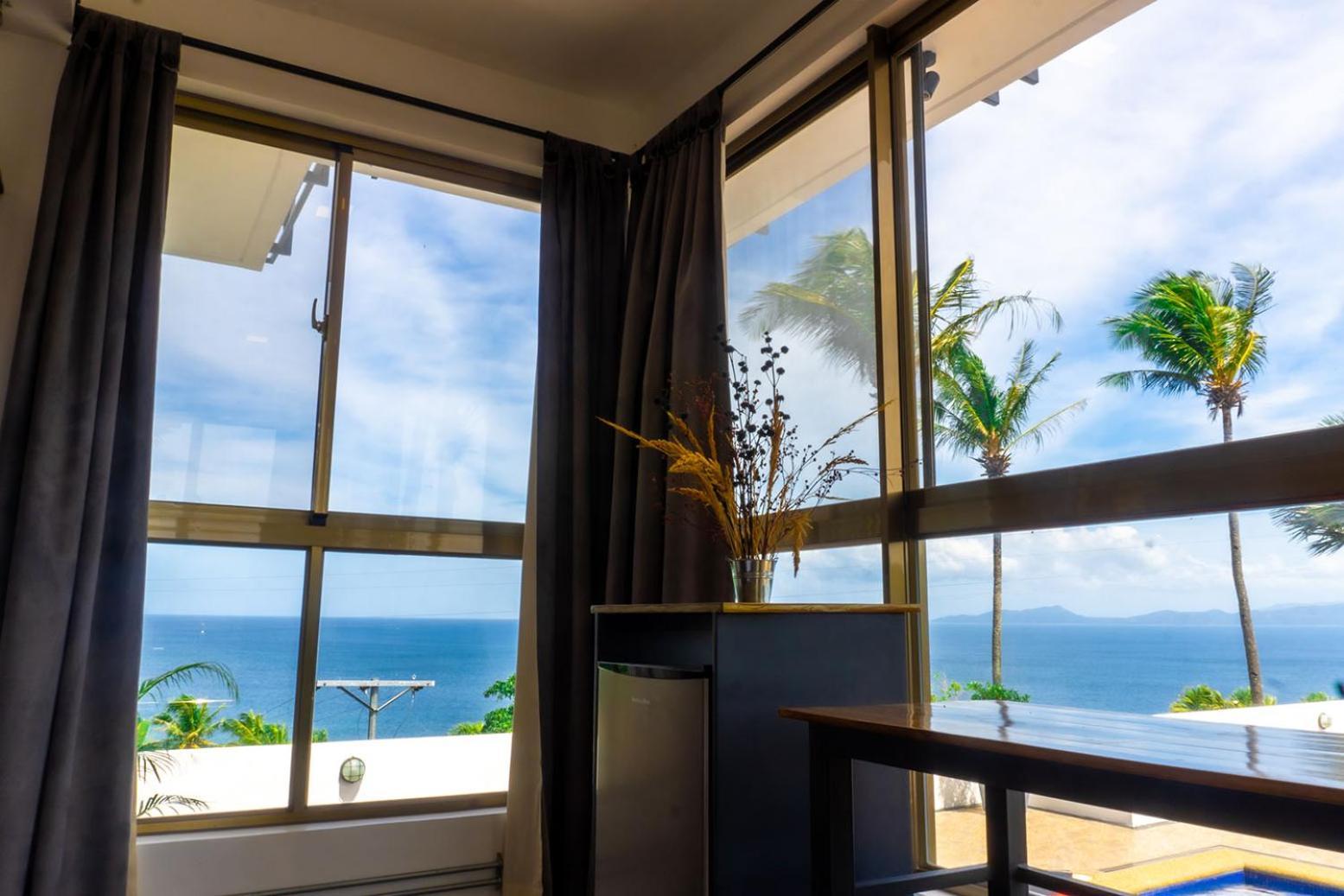 Av Suites Puerto Galera Buitenkant foto