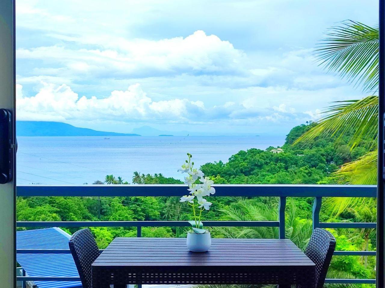 Av Suites Puerto Galera Buitenkant foto
