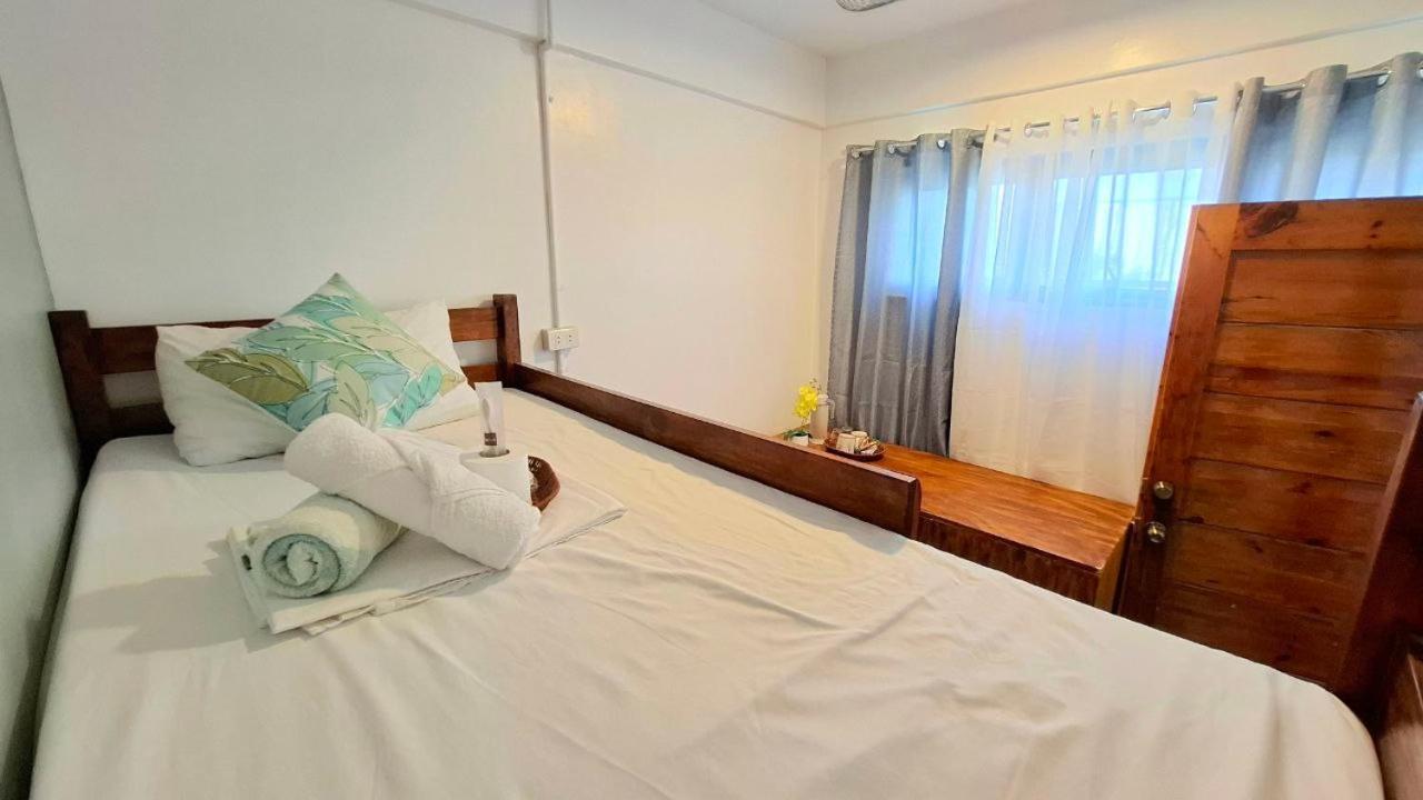 Av Suites Puerto Galera Buitenkant foto