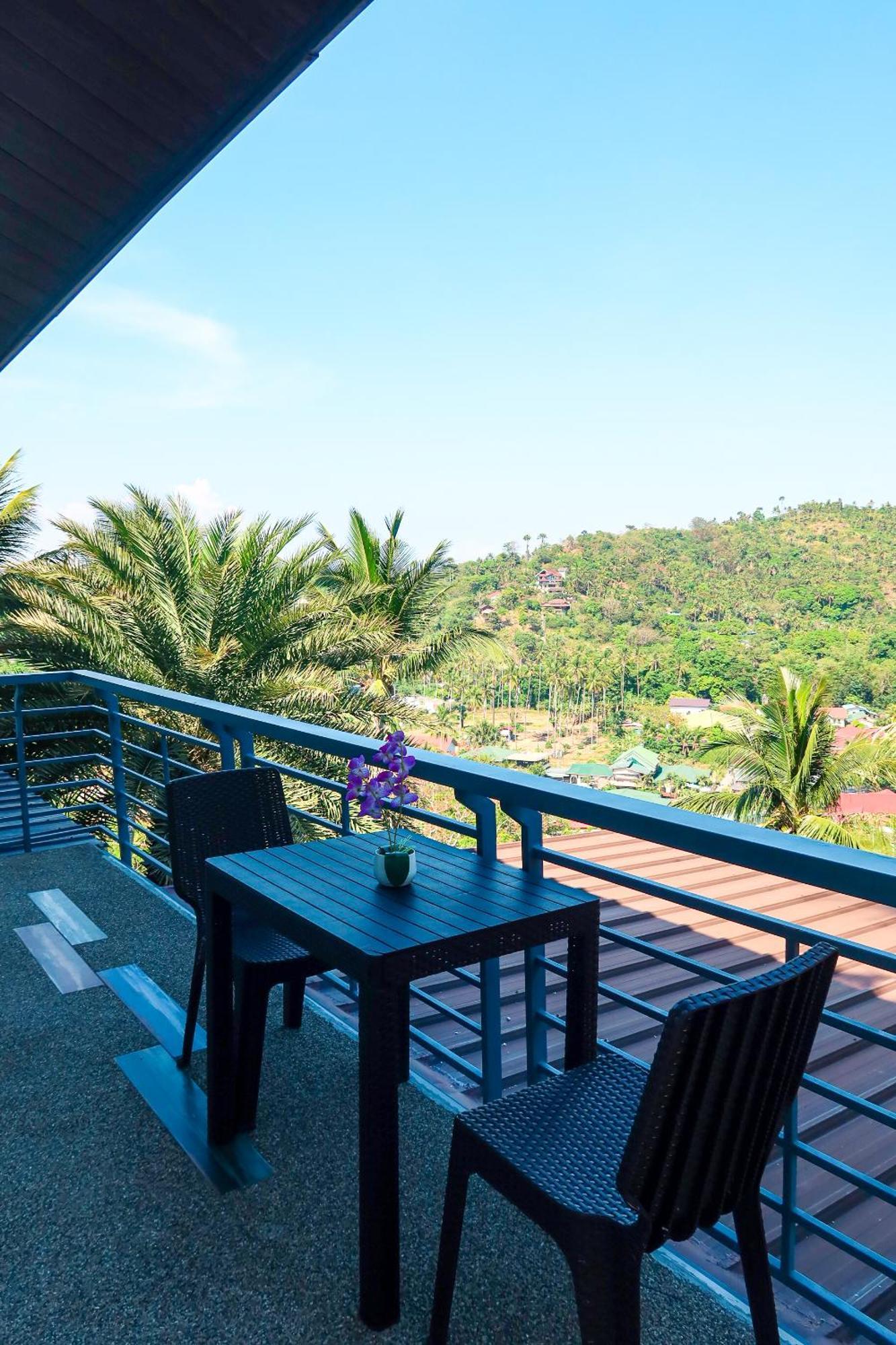 Av Suites Puerto Galera Buitenkant foto